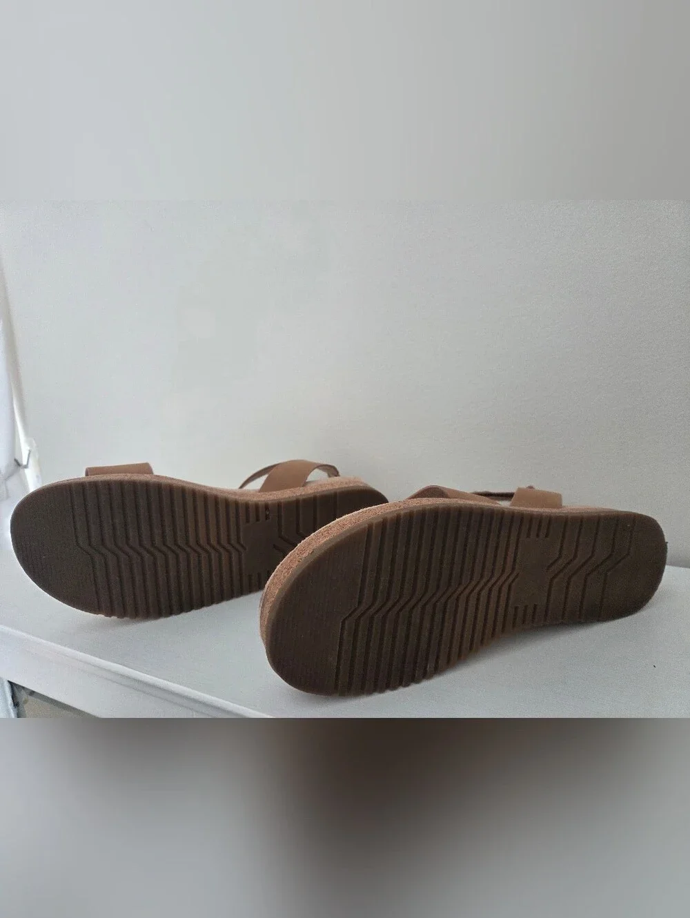 SOUL Naturalizer Neutral Tan Platform Sandal with Ankle Strap.